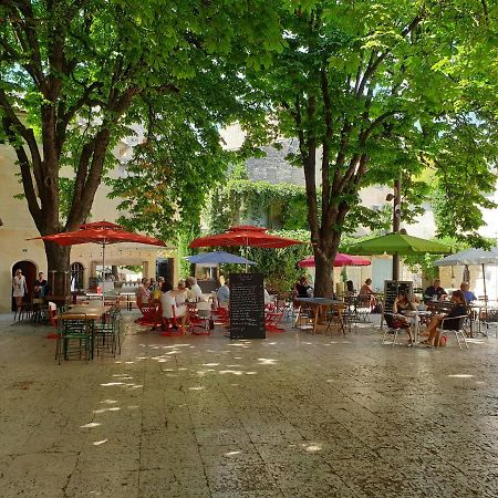 Les Estrelles Saint-Rémy-de-Provence Exterior foto