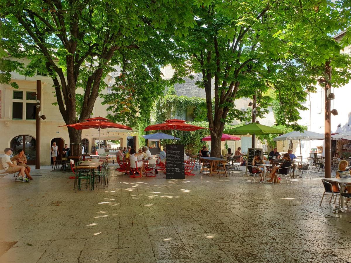 Les Estrelles Saint-Rémy-de-Provence Exterior foto
