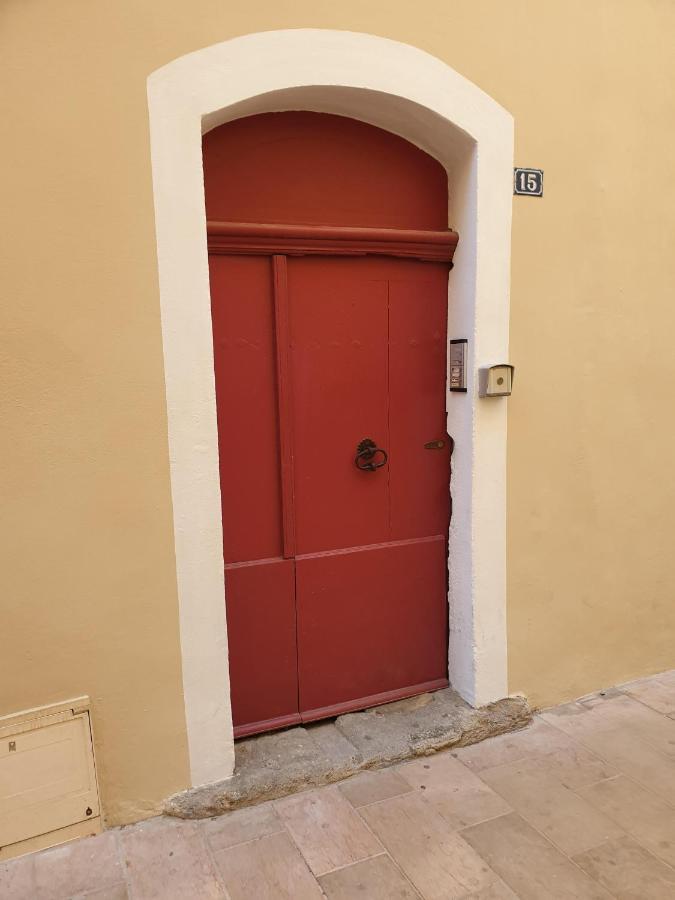 Les Estrelles Saint-Rémy-de-Provence Exterior foto
